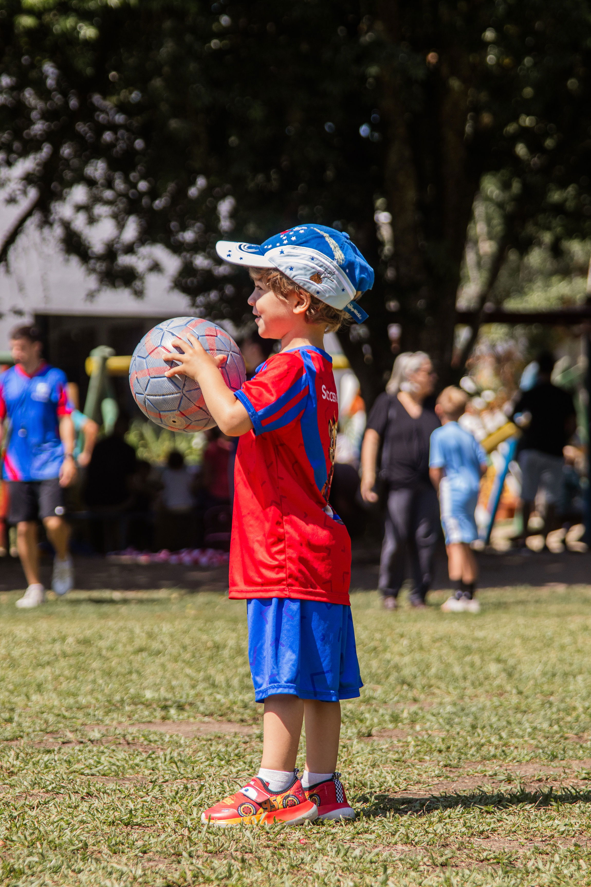 Luca-com-a-bola-2025.jpg